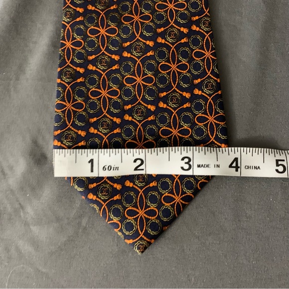 CHANEL tie - Picture 2 of 6